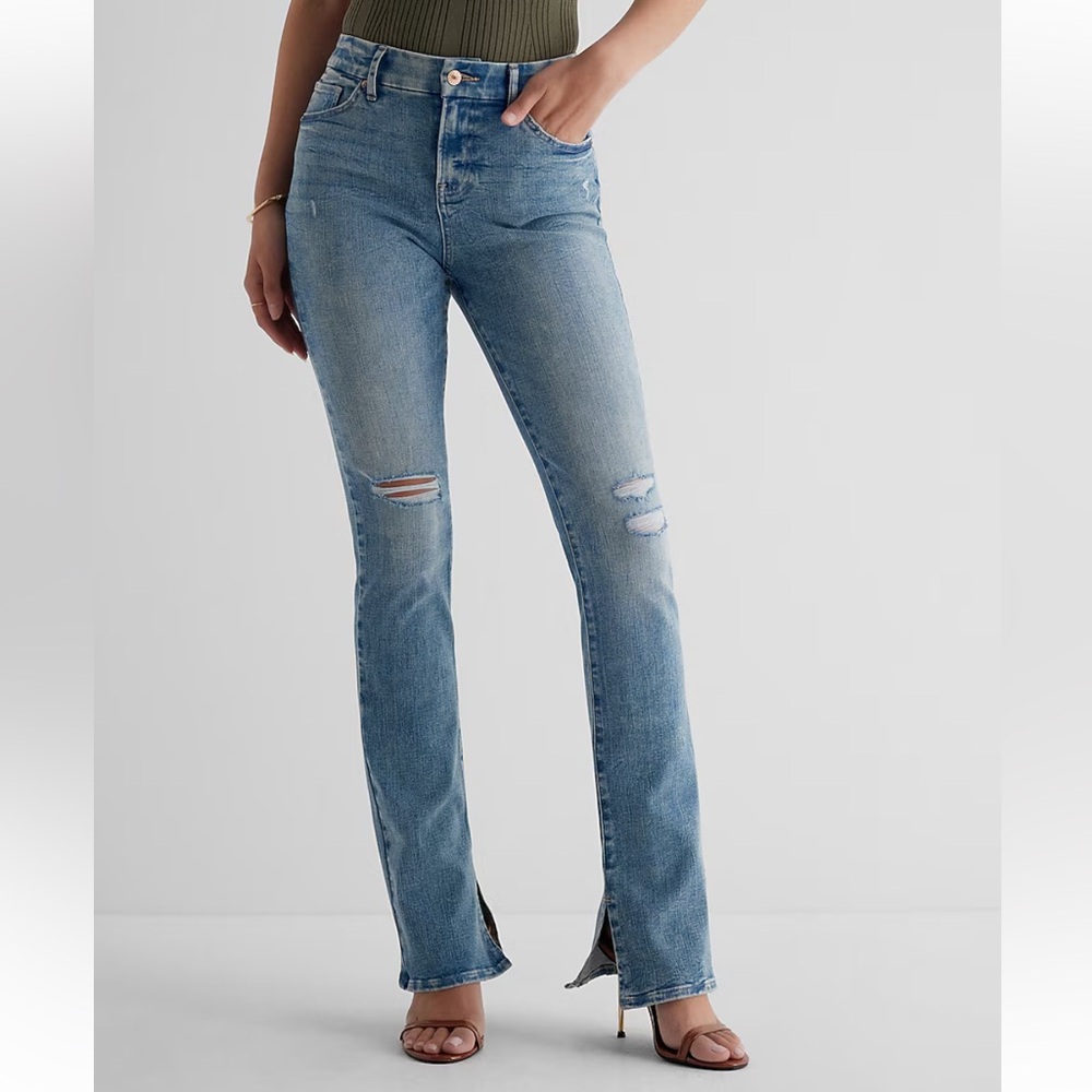 Express Mid-Rise Flexx Skyscraper Flare Jeans - Size 6/8/10 Medium Short